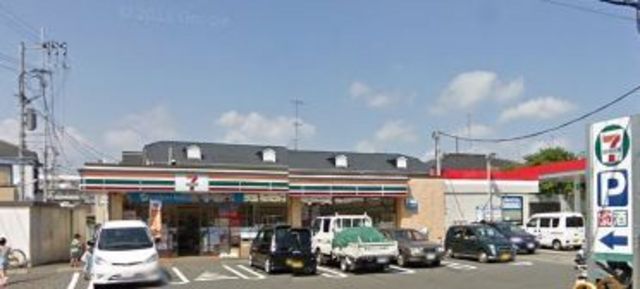 Convenience store. 360m to Seven-Eleven (convenience store)