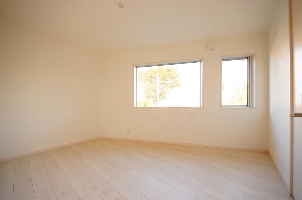 Non-living room. Indoor (11 May 2013) Shooting, The window is large, bright second floor of the Western-style.