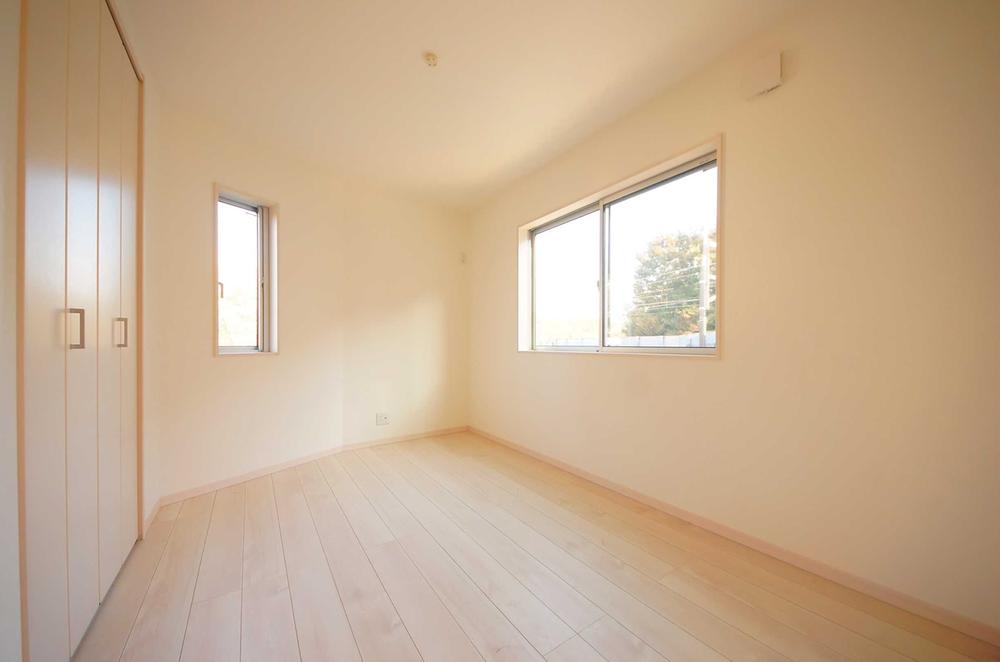 Non-living room. Indoor (11 May 2013) Shooting, It is the second floor of the Western-style two-sided lighting.