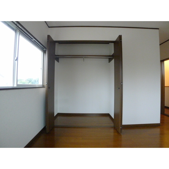 Receipt. It is a storage space on the east side Western-style.