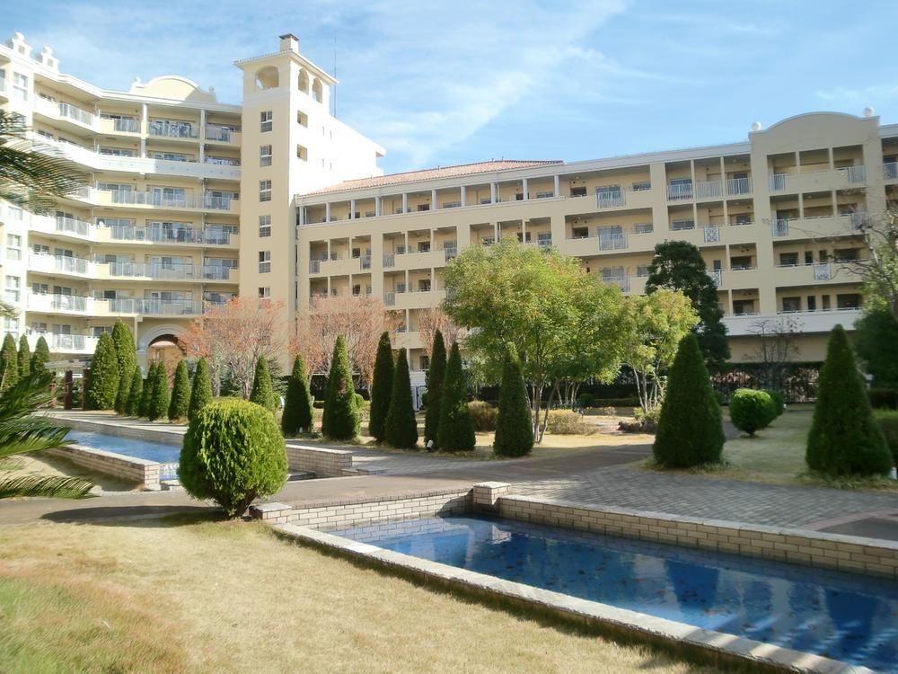 Local appearance photo. Shared facility of fountain park