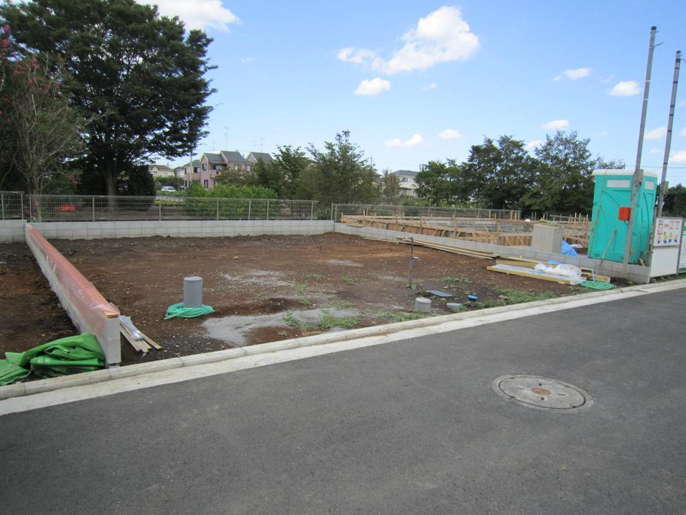 Local photos, including front road. now, It is under construction!