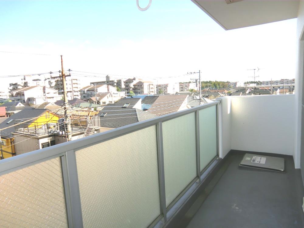 Balcony. Local (11 May 2013) Shooting