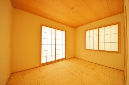 Non-living room. Indoor (11 May 2013) Shooting, Is a space on the ground floor Japanese-style room 6 quires of relaxation. 