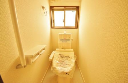 Toilet. Indoor (11 May 2013) Shooting, 1 ・ Is a bidet on the second floor both. 
