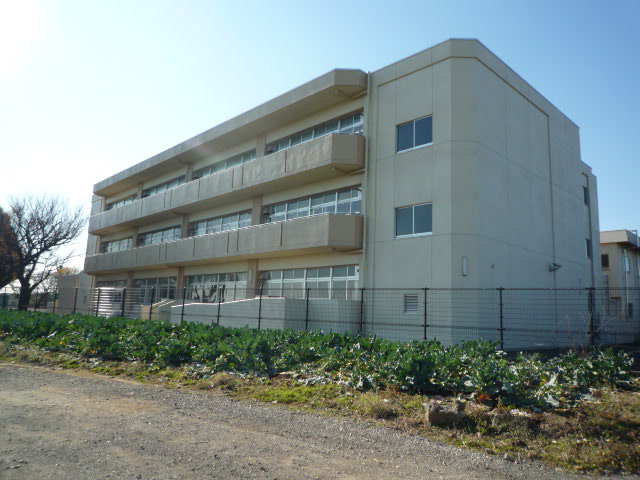 Primary school. 428m to Yokohama Municipal Kamiseya elementary school (elementary school)