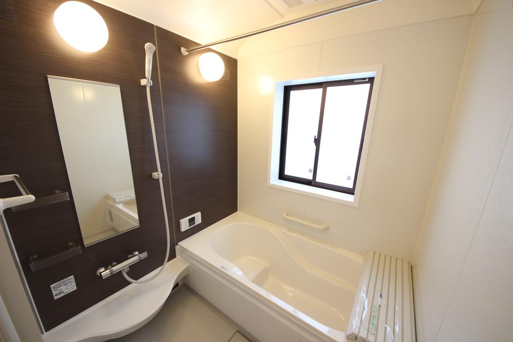 Same specifications photo (bathroom)