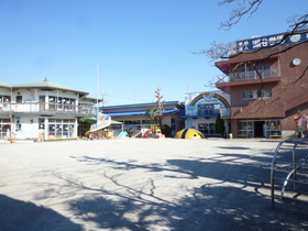 kindergarten ・ Nursery. Aizawa kindergarten (kindergarten ・ 600m to the nursery)