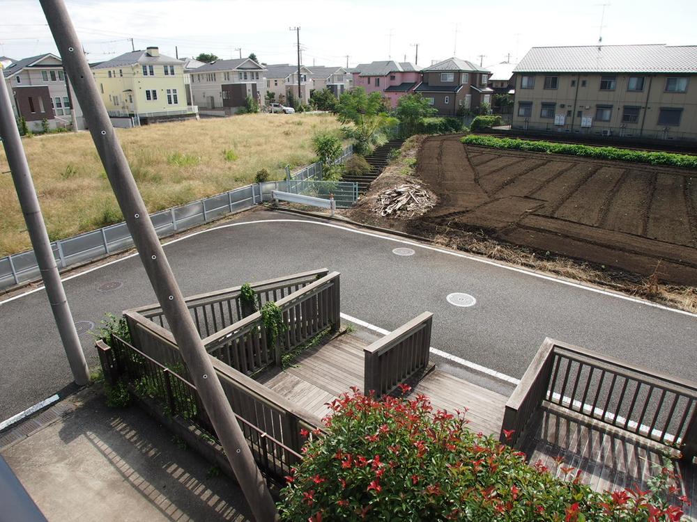 View photos from the dwelling unit. View from local (late November 2013) Shooting