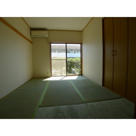 Other room space. Rooms settle down Japanese-style room. 