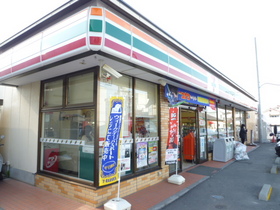 Convenience store. 1400m to Seven-Eleven (convenience store)