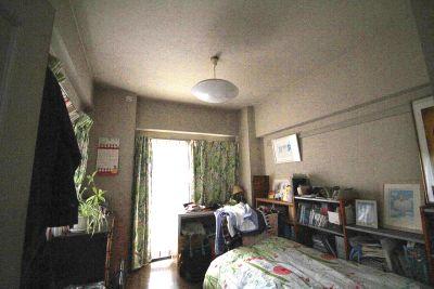 Non-living room. Indoor (12 May 2013) Shooting