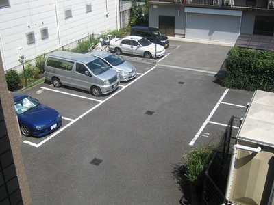 Parking lot