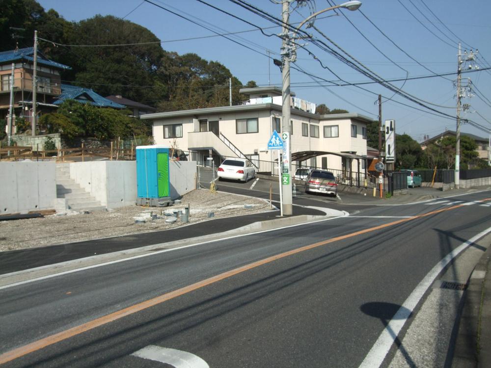 Local photos, including front road. Local (11 May 2013) Shooting