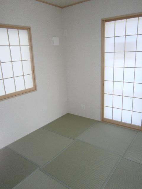 Same specifications photos (Other introspection)