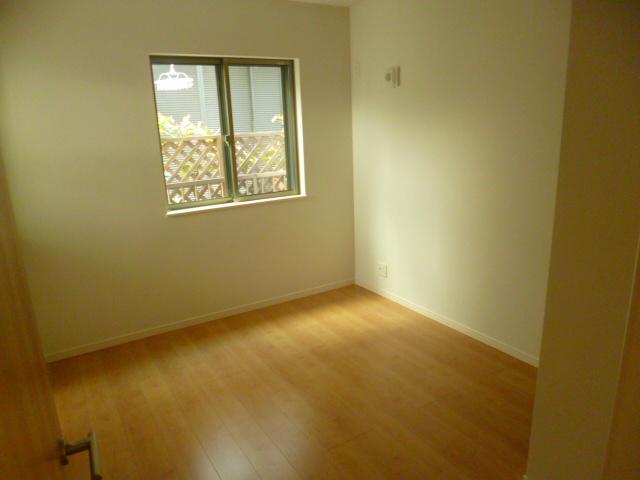 Non-living room. Indoor (10 May 2013) Shooting