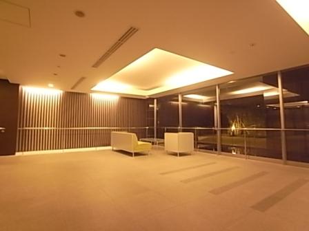 Entrance. Common areas