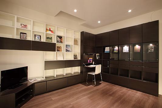 exhibition hall / Showroom. With regard to building specifications, etc., We will explain in our showroom. Let's inflate a new life image while looking at the actual equipment. (The Company showroom entrance