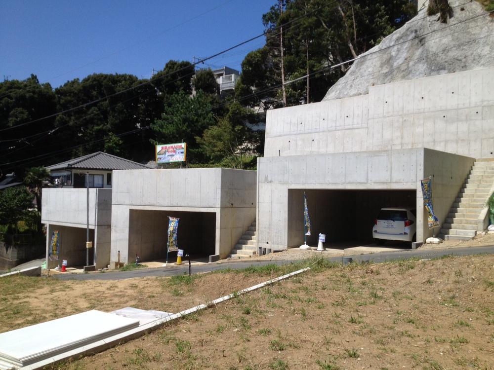 Local appearance photo. Two with a newly built condominiums all three buildings underground garage