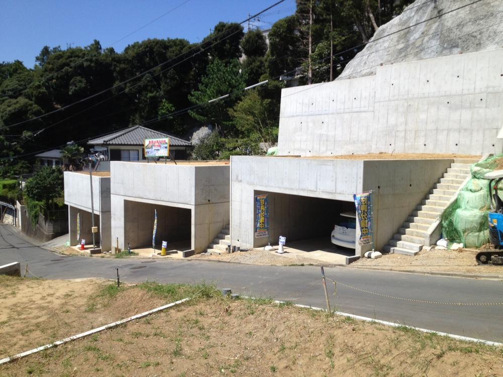 Local photos, including front road. Local (September 2013) Shooting