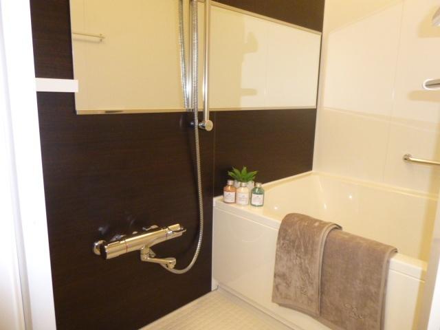 Bathroom. Add cooked ・ With dryer