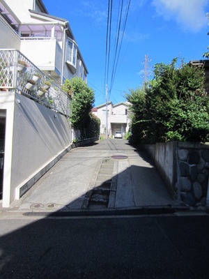 Entrance. Property entrance