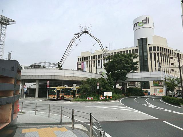 station. Commercial facilities and fulfilling "Totsuka" station