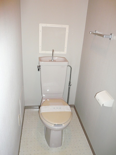 Toilet. Photo is the same type ・ It is another dwelling unit. 