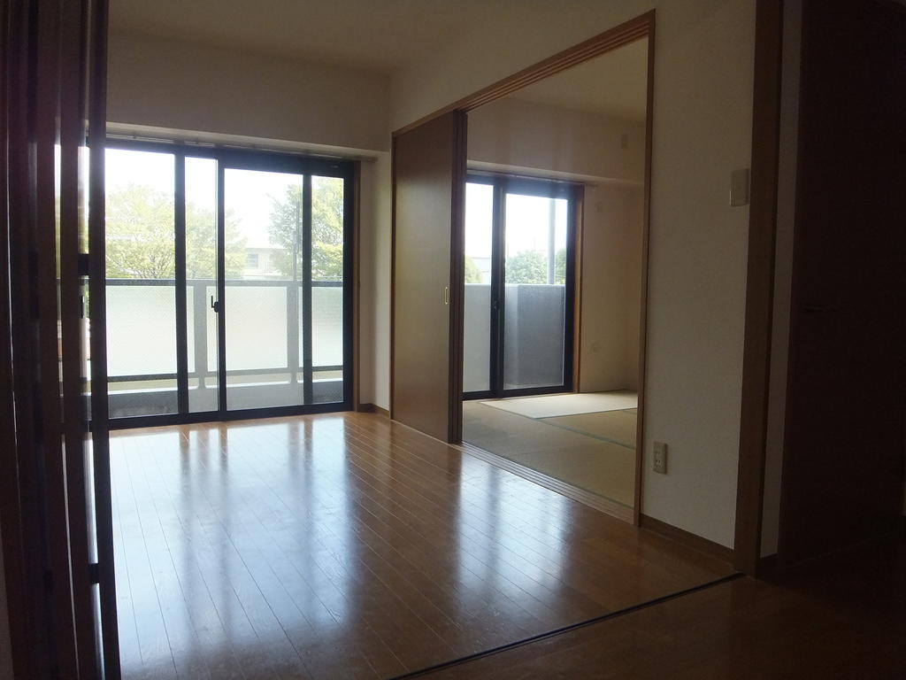 Living and room