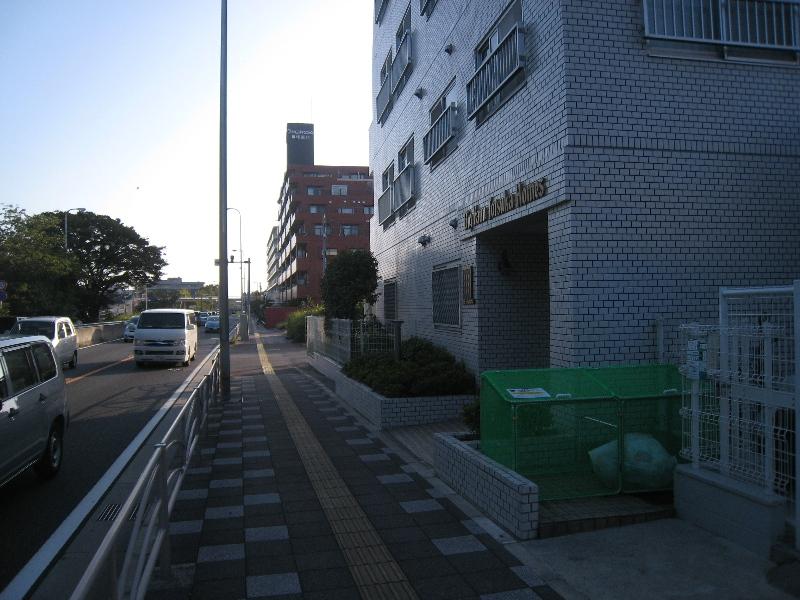 Local appearance photo. Totsuka ・ Direct access from Fujisawa to Tokyo Station