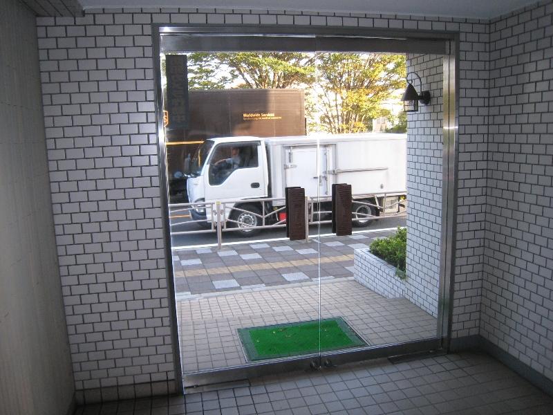 lobby. Living environment is good