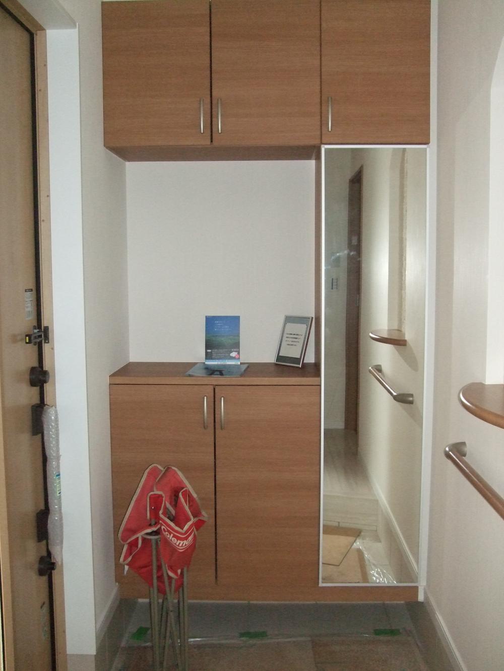 Entrance. Local (10 May 2013) Shooting