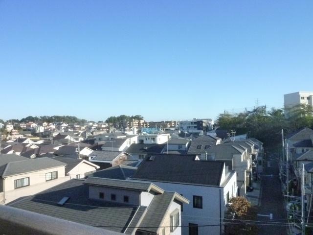 View photos from the dwelling unit. Sunny