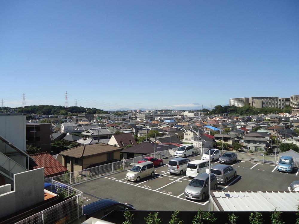 View photos from the dwelling unit. View from local