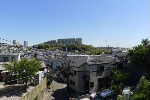 View photos from the dwelling unit. View from the site (July 2013) Shooting