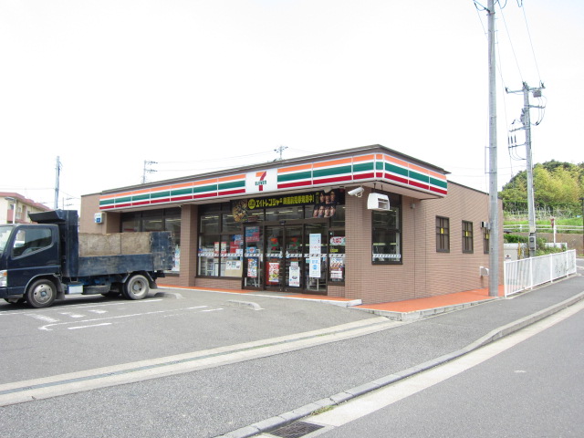 Convenience store. Seven-Eleven Yokohama Meiji Gakuin University main gate before store up (convenience store) 1076m