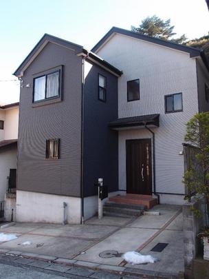 Local appearance photo. ■ March 2006 Built in building exterior photo
