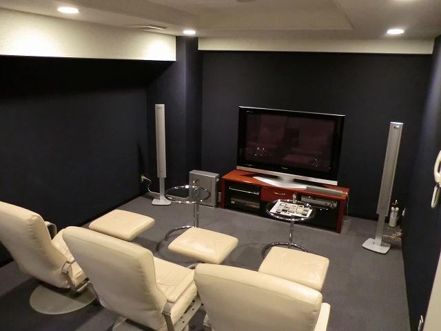 Other common areas. Enjoy the movie as a movie theater with large plasma vision and a variety of AV equipment "theater room"