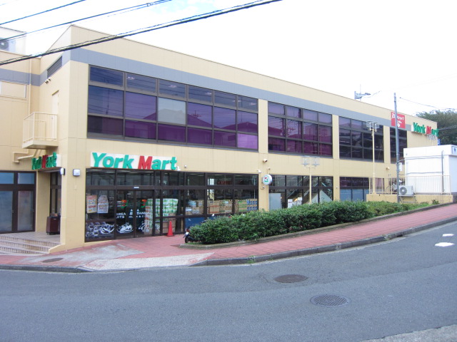 Supermarket. York Mart Totsuka Harajuku to (super) 1026m