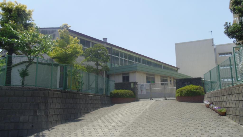 Primary school. 580m to Yokohama Municipal Yabe elementary school (elementary school)