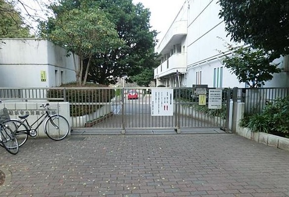 Primary school. 750m to Yokohama Municipal Maioka elementary school (elementary school)