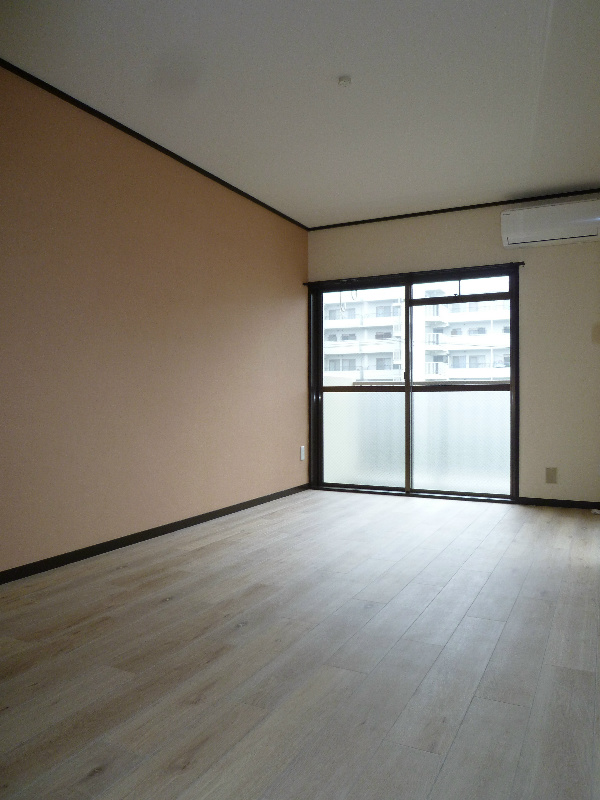 Other room space. Western-style 7.3 Pledge