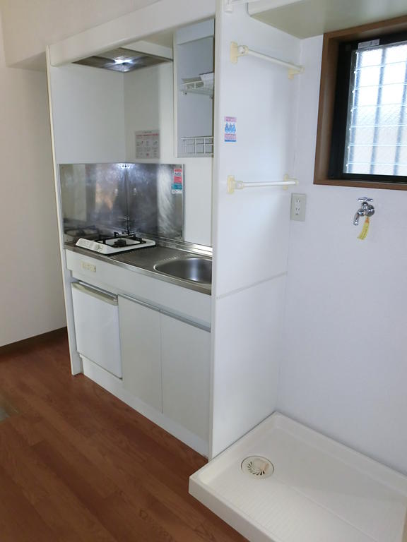 Kitchen. Kitchen and Laundry Area