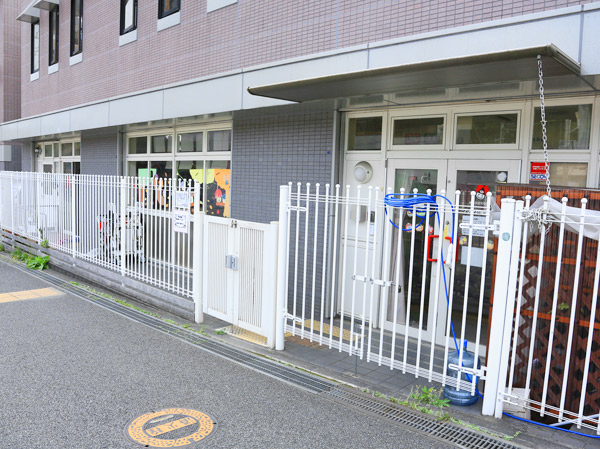 Surrounding environment. Ask Totsuka nursery school (about 470m / 6-minute walk)