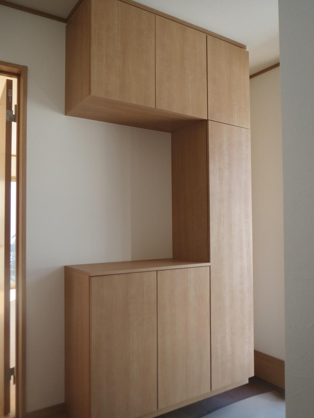 Receipt. Entrance storage