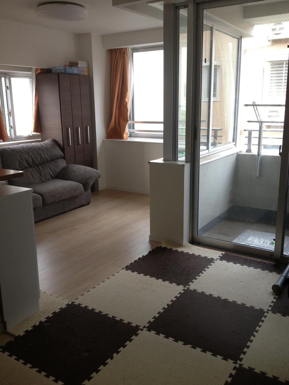 Living. Local (August 2013) Shooting