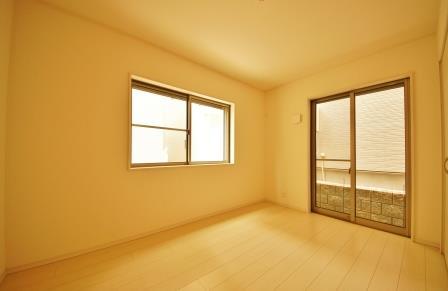 Non-living room. Indoor (July 2013) Shooting, The first floor of the closet 5.2 Pledge is available in the living room. 