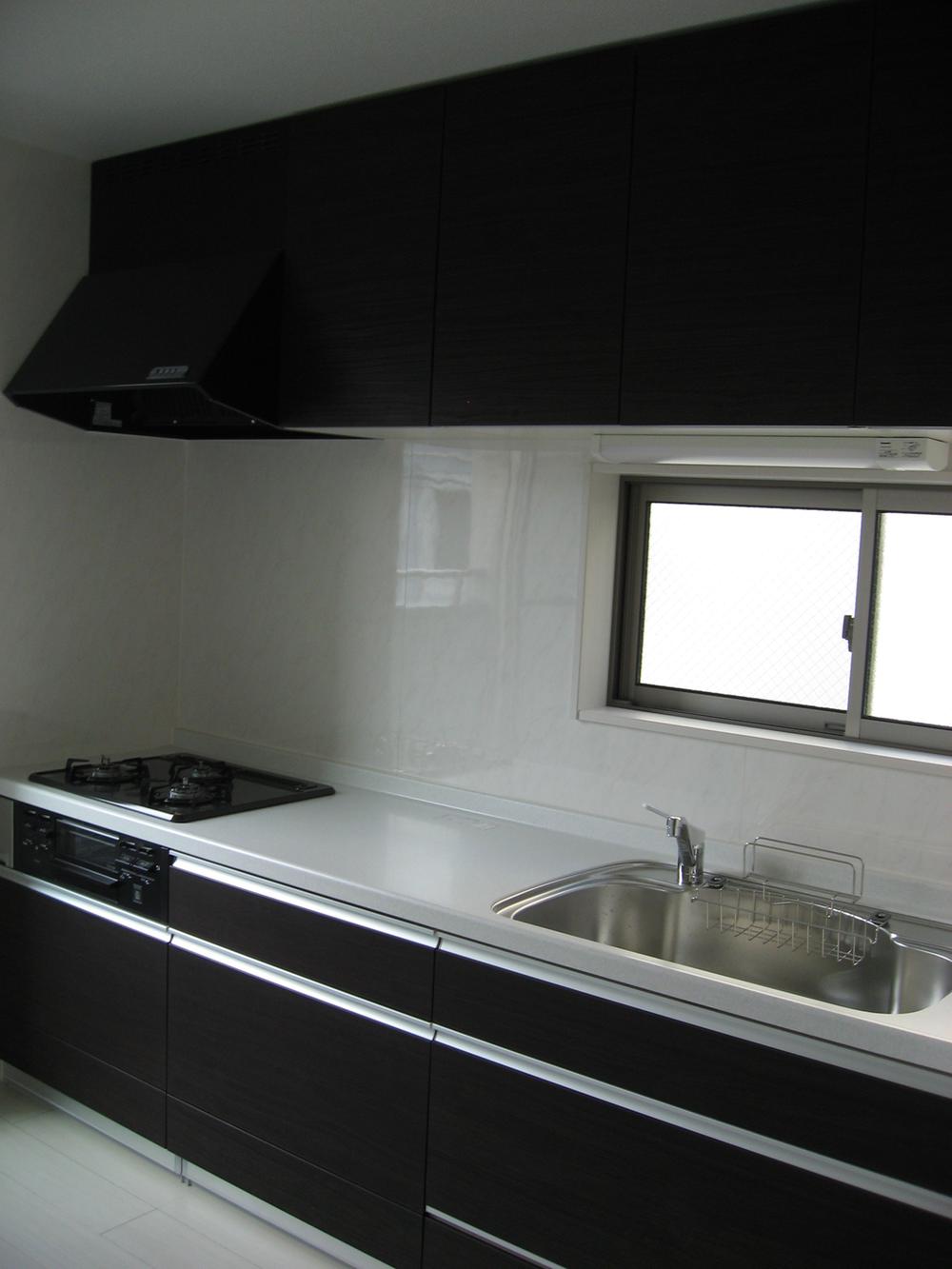 Kitchen. Local (June 2013) Shooting