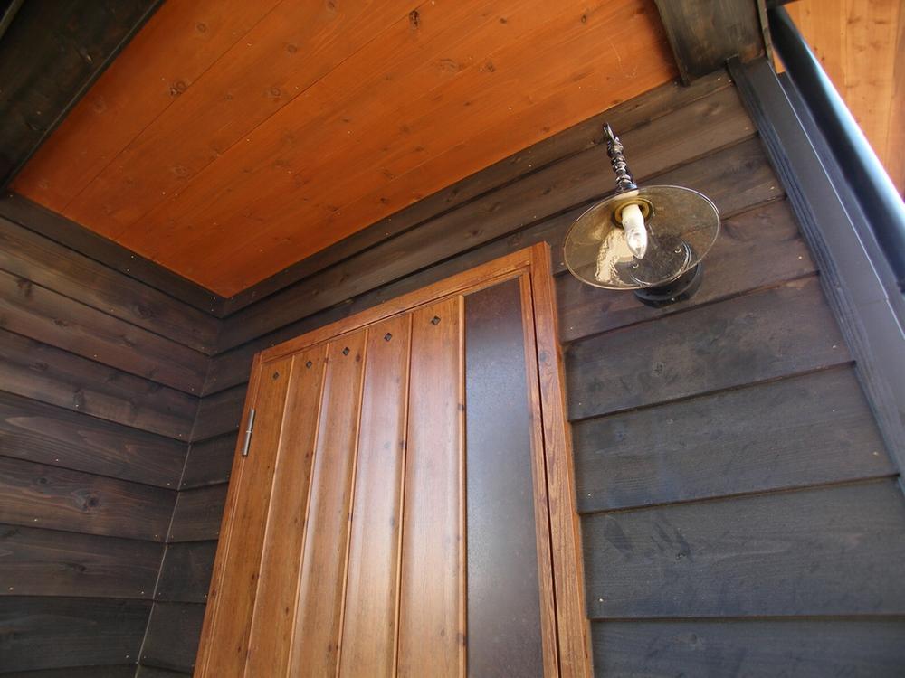 Entrance. ~ Entrance ~  Doors and lighting is also a good feeling. 