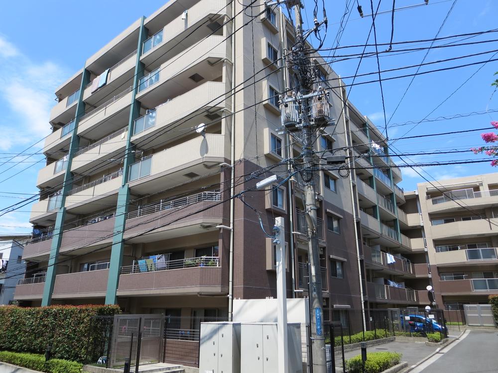 Local appearance photo